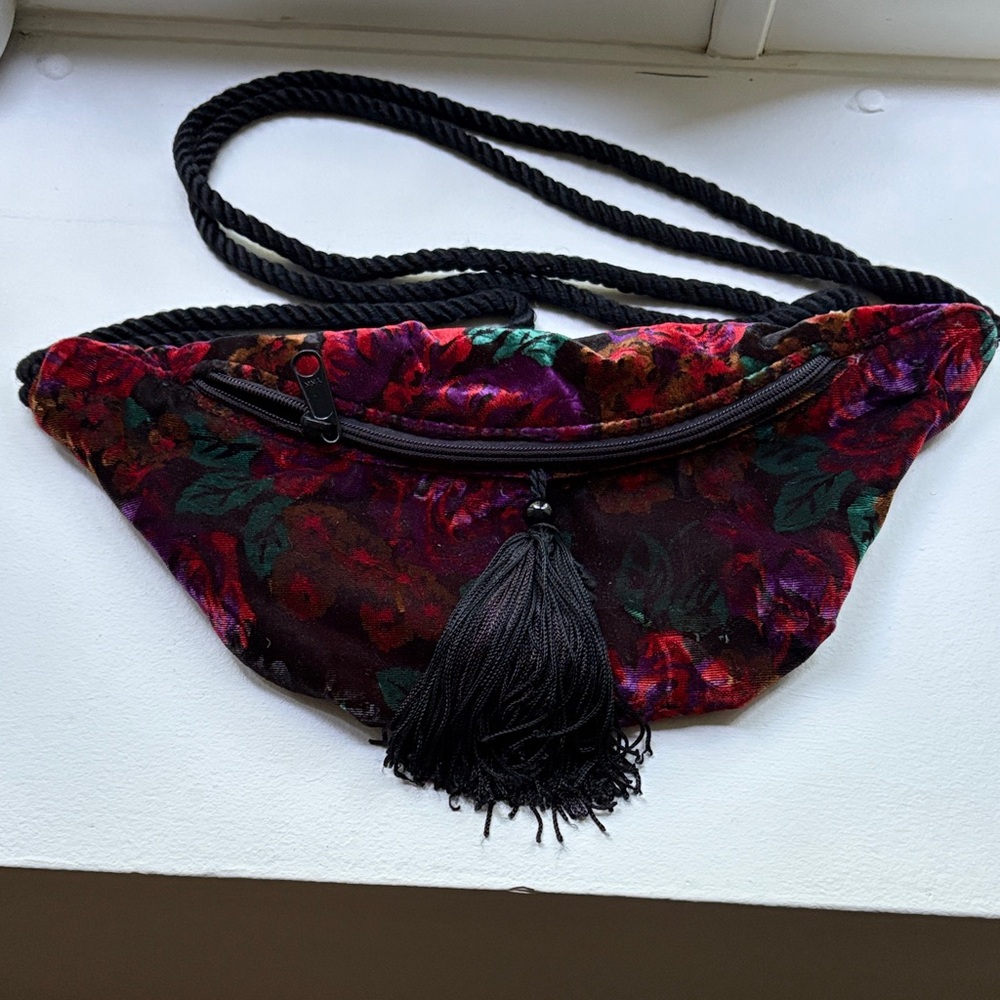 Vintage Floral Faux Velvet Bag